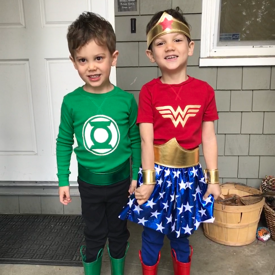 Green Lantern & Wonder Woman | Primary.com